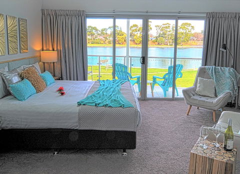 Ulverstone River Edge HolidayApartments - Kingaroy Accommodation 0