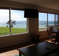 Penguin Seaside Farm - Kingaroy Accommodation