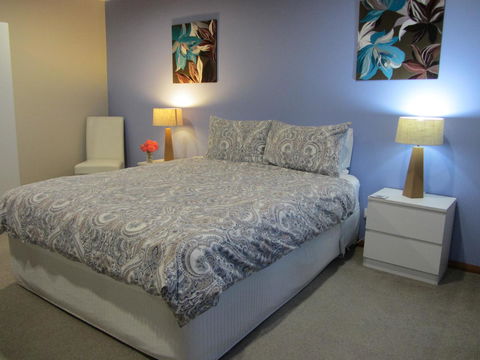 Elm Trees Accommodation @ Ross - Kingaroy Accommodation 0