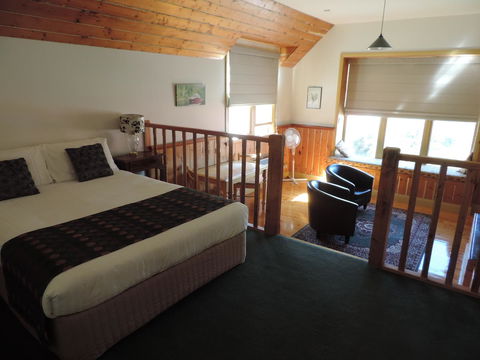 Bushman's Cafe - Kingaroy Accommodation 12