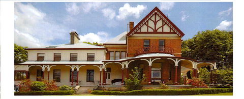 Old Bishop\'s Quarters Heritage, Modern & Unique Accommodation - Kingaroy Accommodation 11