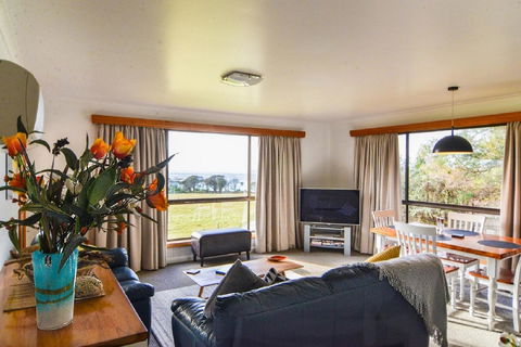 Beach Break Bicheno - Kingaroy Accommodation 5