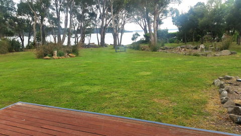 Four Seasons Waterfront Villas - Kingaroy Accommodation 32