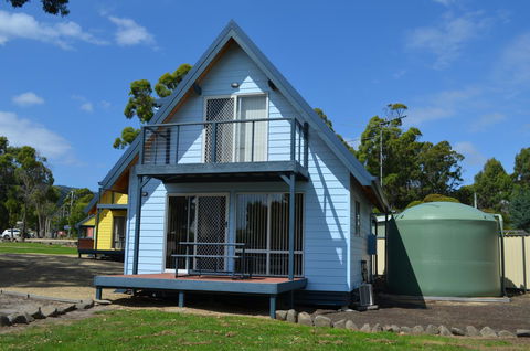 Four Seasons Waterfront Villas - Kingaroy Accommodation 4