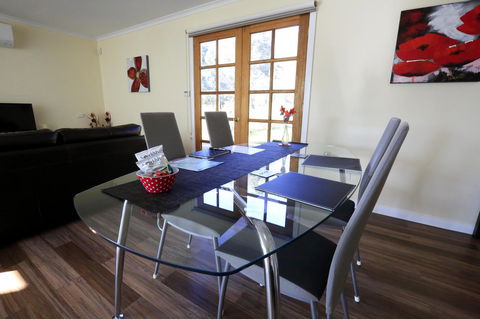 Riverwalk B&B - Kingaroy Accommodation 11