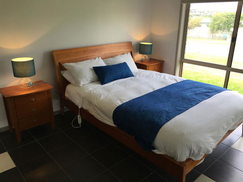 Island Breeze Motel - Kingaroy Accommodation 4