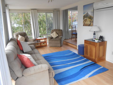 Bruny Ocean Cottage - Kingaroy Accommodation 2