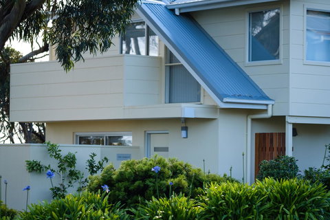 Cod Rock Point - Kingaroy Accommodation 1