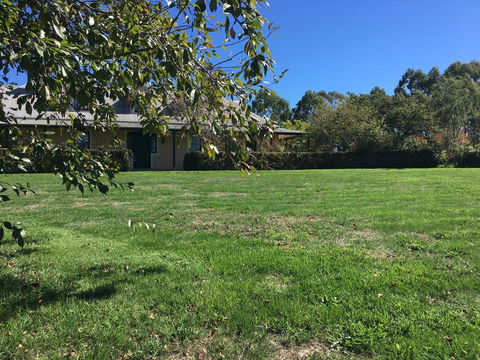 CLAYFIELD HOMESTEAD - Rustic Country Accommodation - Kingaroy Accommodation 1