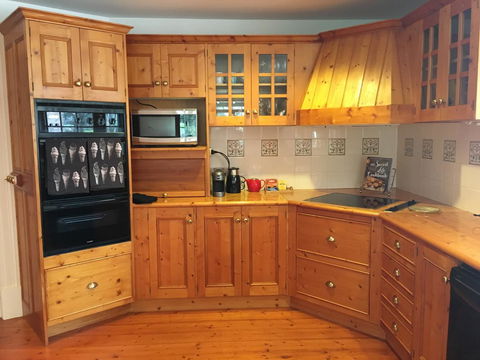 CLAYFIELD HOMESTEAD - Rustic Country Accommodation - Kingaroy Accommodation 6