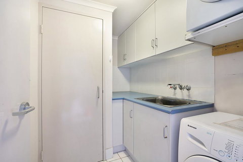 Newcastle Short Stay Apartments - Sandbar Newcastle Beach - Kingaroy Accommodation 1