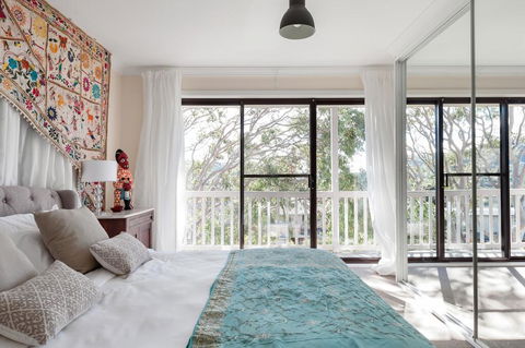 Newport Beach Spacious 2 Bedrm Apt Casa De PiÃ±a - Kingaroy Accommodation 0