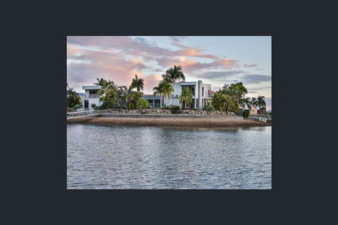 NewPort Dream Quiet Island - No Party - Kingaroy Accommodation 0