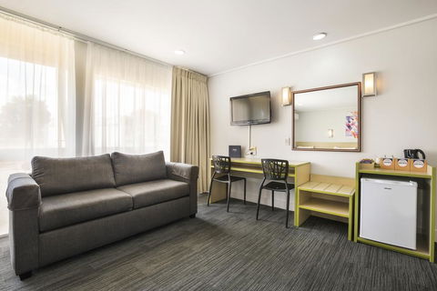 Nightcap At Coolaroo Hotel - Kingaroy Accommodation 2