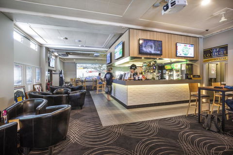 Nightcap At The Charles Hotel - Kingaroy Accommodation 3