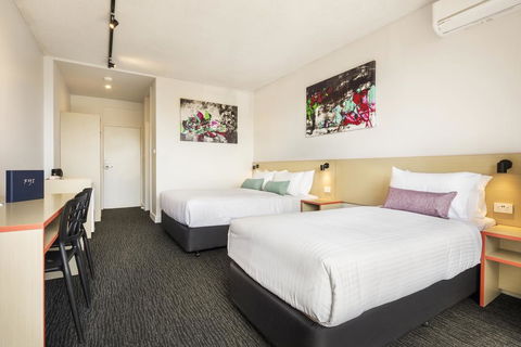 Nightcap At Waltzing Matilda Hotel - Kingaroy Accommodation 0