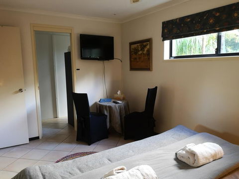 Noosa Edge Nudist Retreat - Kingaroy Accommodation 2