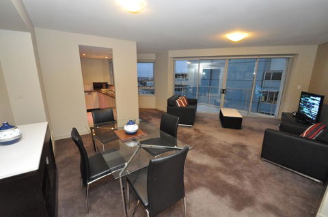North Sydney Fully Self Contained Modern 2 Bed Apartment (2207BER) - Kingaroy Accommodation 0