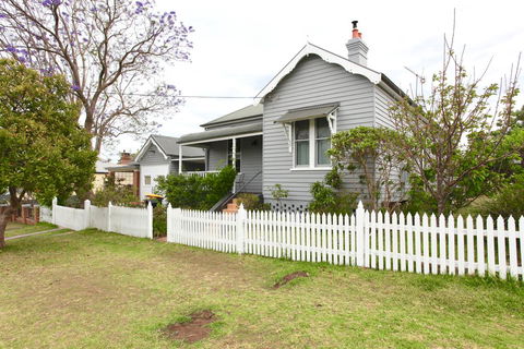 Nowra Beauty - Kingaroy Accommodation 0