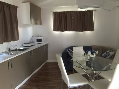 Oakridge Motel Tourist Park - Kingaroy Accommodation 3
