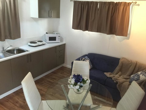 Oakridge Motel Tourist Park - Kingaroy Accommodation 1