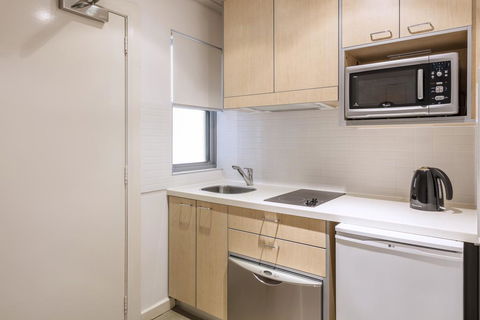 Oaks Broome Hotel - Kingaroy Accommodation 2