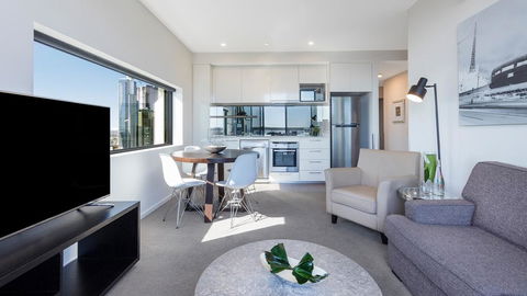 Oaks Melbourne On William Suites - Kingaroy Accommodation 3