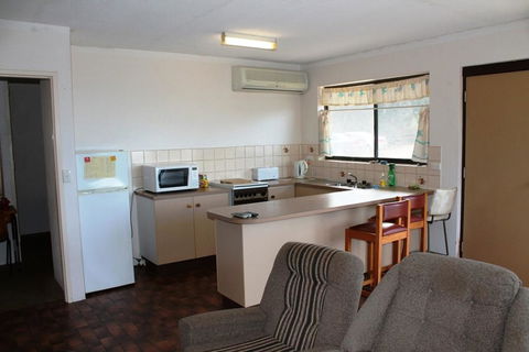 Ocean Front Malua Bay - Kingaroy Accommodation 2