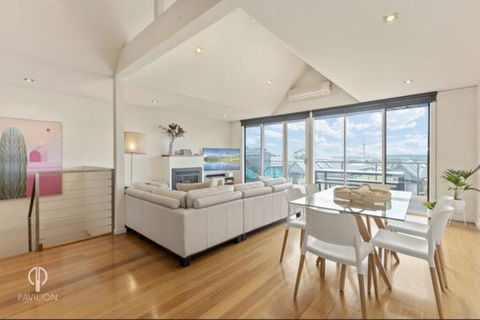 Ocean Grove House With Fantastic Ocean Views - Kingaroy Accommodation 3