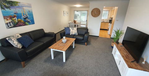 Ocean Pearl Villa - Kingaroy Accommodation 3