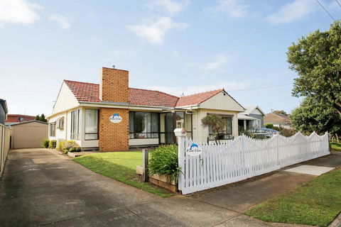 Ocean Views - Kingaroy Accommodation 0
