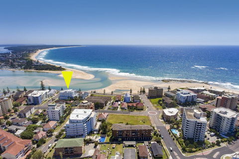 Ocean Views Unit 15 - The Entrance, NSW - Kingaroy Accommodation 3