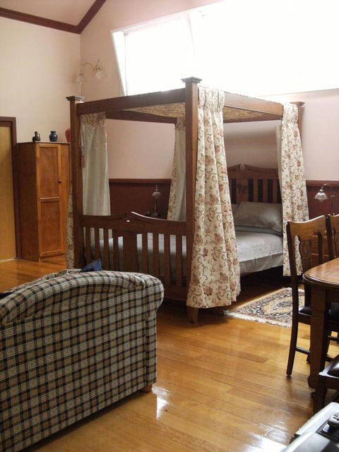 Old School B & B - Kingaroy Accommodation 3