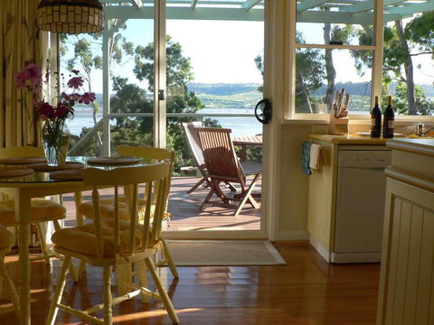 Olive's Cottage - Kingaroy Accommodation 0