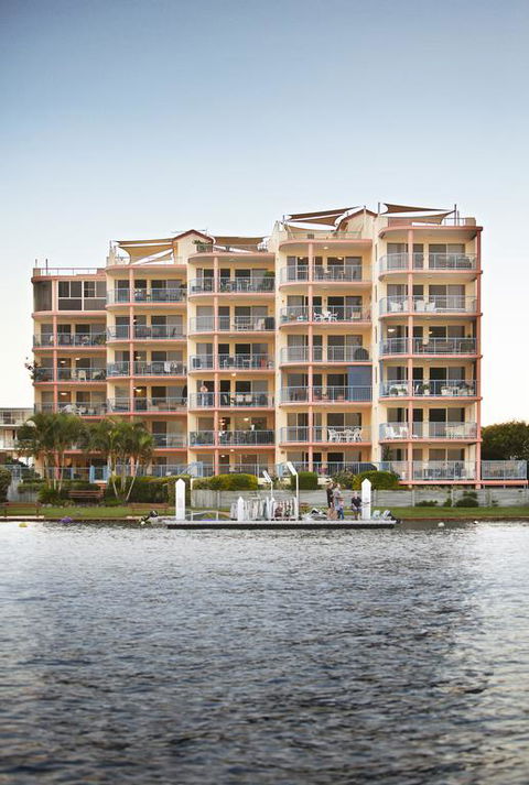 On The River Apartments - Kingaroy Accommodation 3