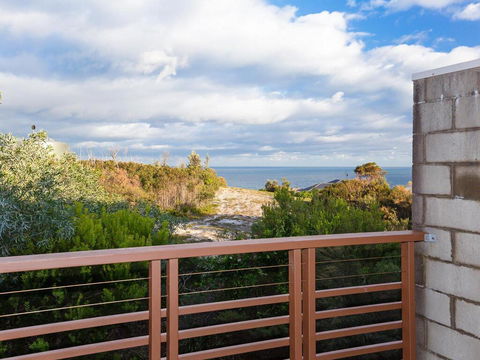 One Mile Ridge', 12a/26 One Mile Close - Stunning Views, Air Con, Infinity Pool - Kingaroy Accommodation 0