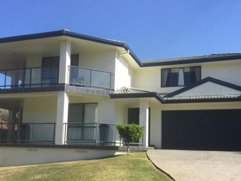 Orana Beach Holiday Home At Boat Habour - Kingaroy Accommodation 0