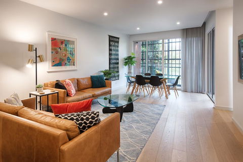 Orange Stay Townhouses - Kingaroy Accommodation 3