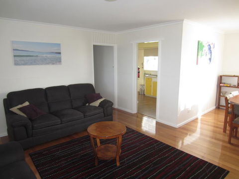 Orford Escape - Kingaroy Accommodation 2