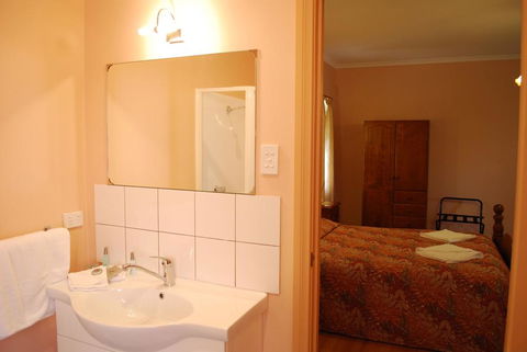 Osteria Sanso B&B - Kingaroy Accommodation 3
