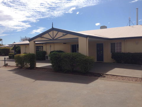 Outback Motel - Kingaroy Accommodation 2