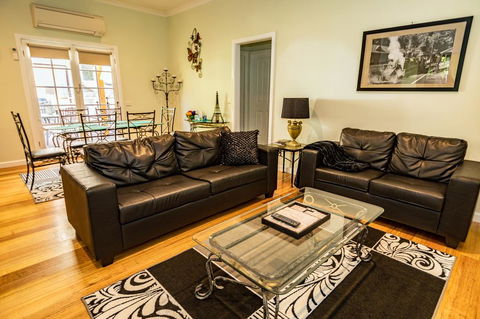 Paddys Creek Retreat - Kingaroy Accommodation 1