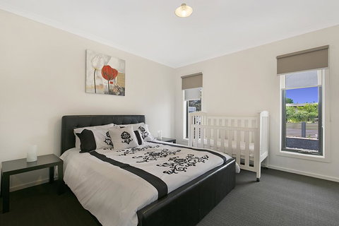 Palm Grove Beach House Dromana - Kingaroy Accommodation 1