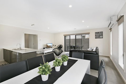 Palm Grove Beach House Dromana - Kingaroy Accommodation 2