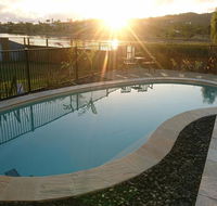 Palm Lakeside Holiday Home - Bowen Whitsundays Queensland - Kingaroy Accommodation