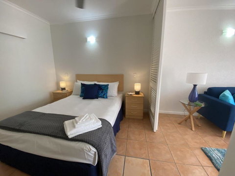 Palm Villas In Port #18 - Kingaroy Accommodation 3