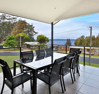 Panorama  the Lake - Pet Friendly - 15 Mins to Hyams Beach - Kingaroy Accommodation