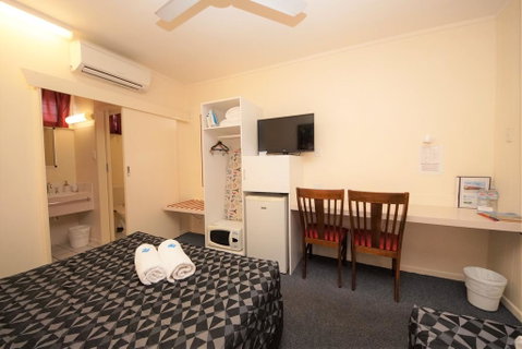 Parkside Motel & Licensed Restaurant - Kingaroy Accommodation 2