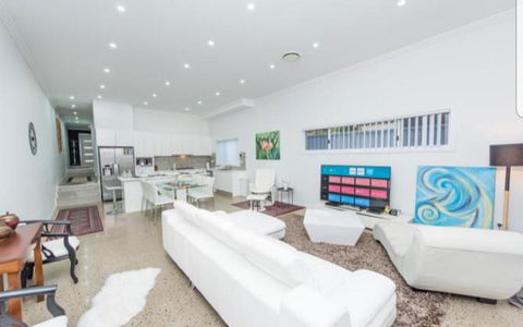 Parramatta Jewel - Kingaroy Accommodation 0