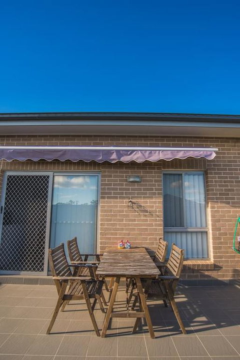 PEACEFUL 2Kingbed RootyHill Townhouse Near Station - Kingaroy Accommodation 3